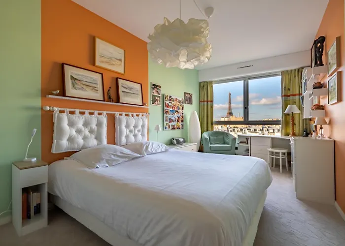 Veeve - The Salon In The Sky * باريس